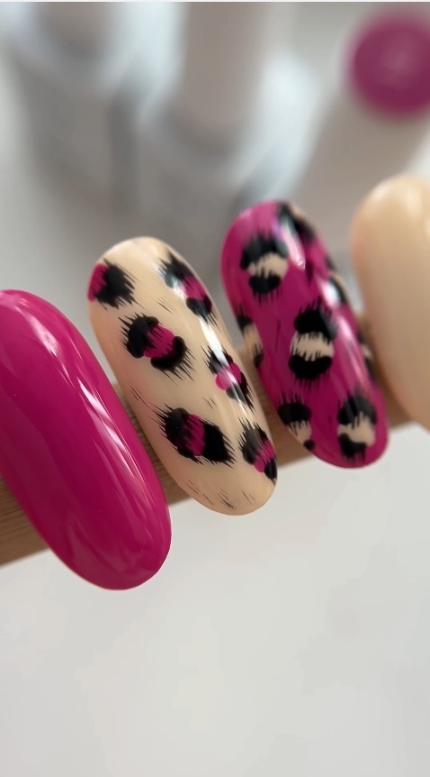Jesienny NailArt w różu, beżu i animal print